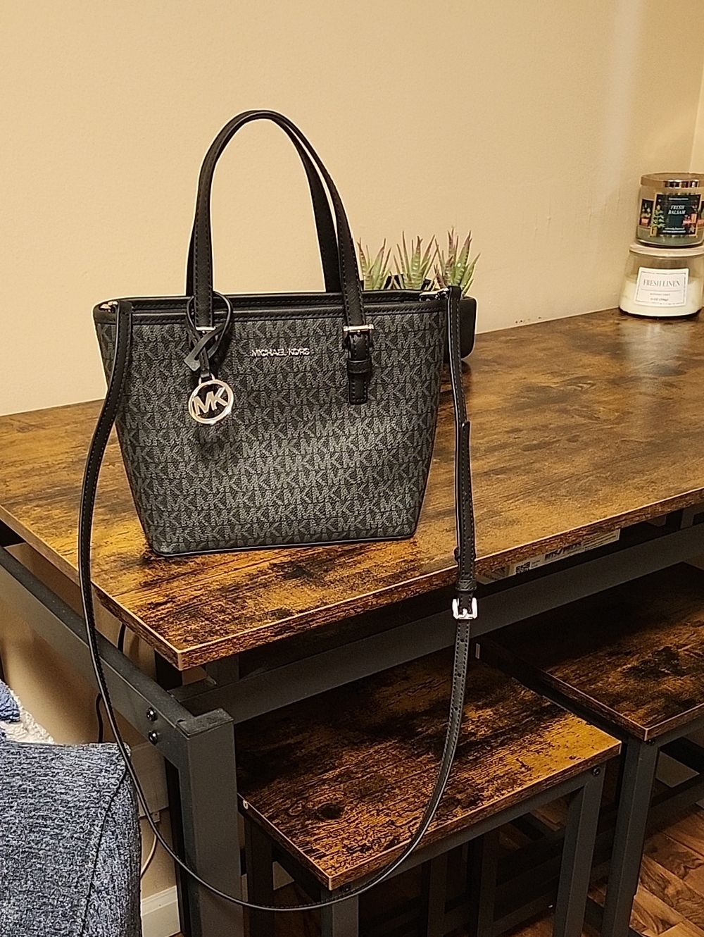 Michael Kors Black Signature Logo Shoulder Tote